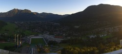 Archiv Foto Webcam Garmisch-Partenkirchen - Olympiaschanze 05:00