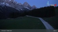 Archived image Webcam Ehrwald Alm - Feldernalm Zugspitze 04:00