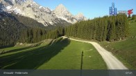 Archived image Webcam Ehrwald Alm - Feldernalm Zugspitze 06:00