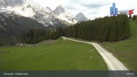 Archived image Webcam Ehrwald Alm - Feldernalm Zugspitze 08:00