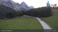 Archived image Webcam Ehrwald Alm - Feldernalm Zugspitze 02:00