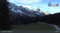 Archived image Webcam Ehrwald Alm - Feldernalm Zugspitze 08:00