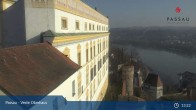 Archiv Foto Webcam Passau: Panoramablick auf Donau, Ortspitze und Altstadt 12:00