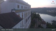 Archiv Foto Webcam Passau: Panoramablick auf Donau, Ortspitze und Altstadt 04:00