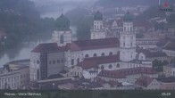 Archiv Foto Webcam Passau: Panoramablick auf Donau, Ortspitze und Altstadt 04:00