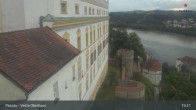 Archiv Foto Webcam Passau: Panoramablick auf Donau, Ortspitze und Altstadt 18:00