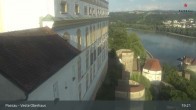Archiv Foto Webcam Passau: Panoramablick auf Donau, Ortspitze und Altstadt 18:00