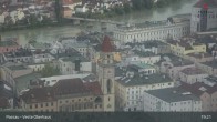 Archiv Foto Webcam Passau: Panoramablick auf Donau, Ortspitze und Altstadt 18:00
