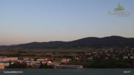 Archiv Foto Webcam Gumpoldskirchen Ortsblick 04:00