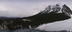 Archived image Webcam The Fairmont Chateau Lake Louise 04:00