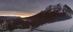 Archived image Webcam The Fairmont Chateau Lake Louise 07:00