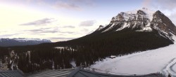 Archived image Webcam The Fairmont Chateau Lake Louise 04:00