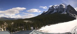 Archived image Webcam The Fairmont Chateau Lake Louise 14:00