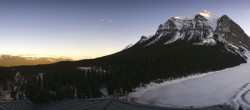 Archived image Webcam The Fairmont Chateau Lake Louise 18:00