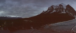 Archived image Webcam The Fairmont Chateau Lake Louise 04:00
