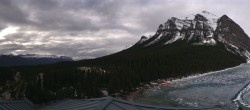 Archived image Webcam The Fairmont Chateau Lake Louise 06:00