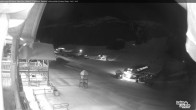 Archiv Foto Webcam Lake Louise: Talstation 03:00