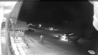 Archived image Webcam Lake Louise: Base Area 05:00