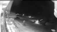 Archived image Webcam Lake Louise: Base Area 23:00