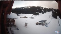 Archived image Webcam Lake Louise: Base Area 15:00