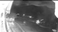Archived image Webcam Lake Louise: Base Area 02:00