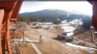 Archived image Webcam Lake Louise: Base Area 06:00