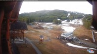 Archived image Webcam Lake Louise: Base Area 18:00