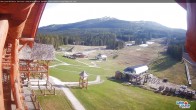 Archived image Webcam Lake Louise: Base Area 06:00