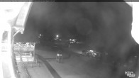 Archived image Webcam Lake Louise: Base Area 00:00