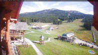 Archived image Webcam Lake Louise: Base Area 08:00