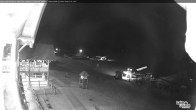 Archived image Webcam Lake Louise: Base Area 19:00