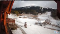 Archived image Webcam Lake Louise: Base Area 07:00
