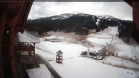 Archived image Webcam Lake Louise: Base Area 09:00