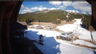 Archived image Webcam Lake Louise: Base Area 13:00