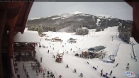 Archived image Webcam Lake Louise: Base Area 11:00