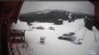 Archived image Webcam Lake Louise: Base Area 15:00