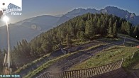 Archiv Foto Webcam Sicht von der Hochsteinhütte auf 2057 Meter 05:00