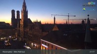 Archiv Foto Webcam Marienplatz München - Altes Rathaus 20:00