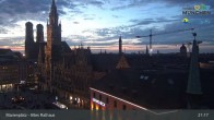 Archiv Foto Webcam Marienplatz München - Altes Rathaus 20:00