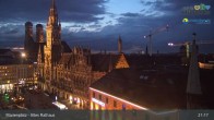 Archiv Foto Webcam Marienplatz München - Altes Rathaus 20:00