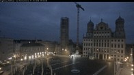 Archiv Foto Webcam Augsburger Rathausplatz und Perlachturm 06:00