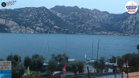 Archived image Webcam Lake Garda - Malcesine 05:00