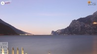 Archiv Foto Webcam Gardasee - Torbole 05:00