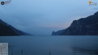 Archived image Webcam Lake Garda: Torbole 19:00