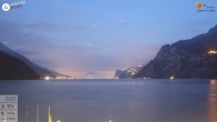 Archiv Foto Webcam Gardasee - Torbole 03:00
