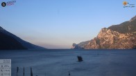 Archiv Foto Webcam Gardasee - Torbole 05:00