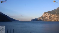 Archiv Foto Webcam Gardasee - Torbole 06:00