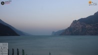 Archiv Foto Webcam Gardasee - Torbole 05:00