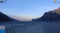 Archiv Foto Webcam Gardasee - Torbole 07:00
