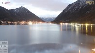 Archiv Foto Webcam Achensee: Blick vom Hotel Post am Achensee 05:00